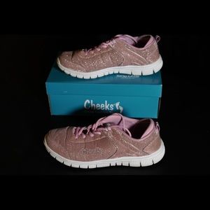 Athletic shoes Cheeks by Tony Little